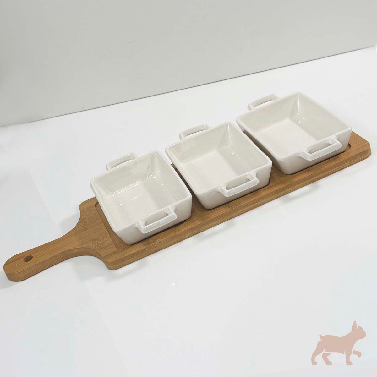 Juego de 3 salseras porcelana con base