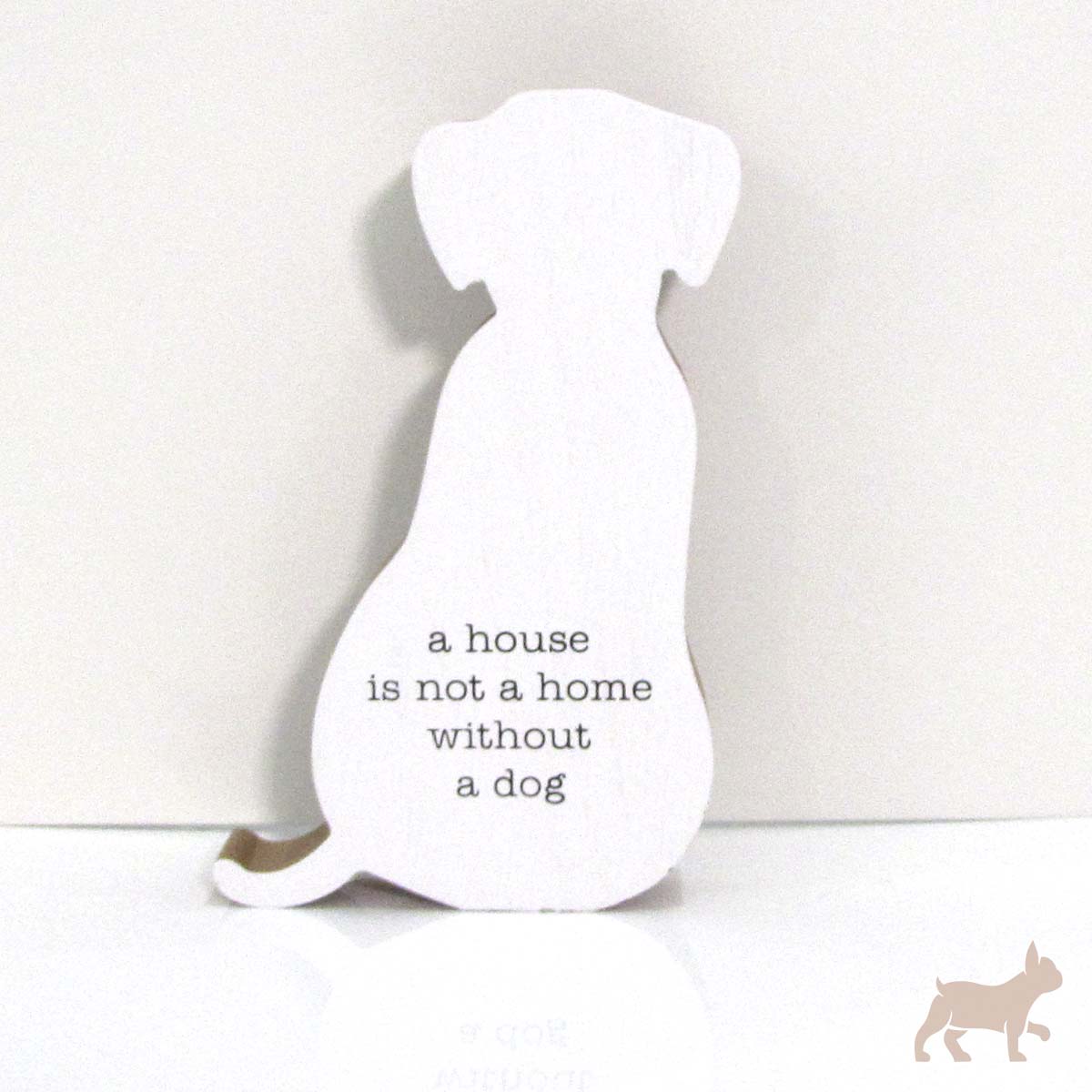 Perrito de madera con frase