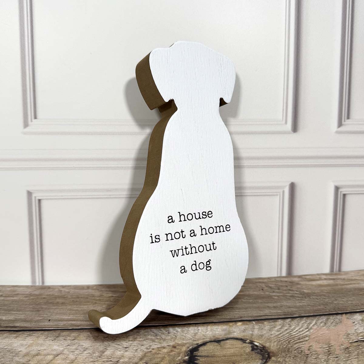 Perrito de madera con frase