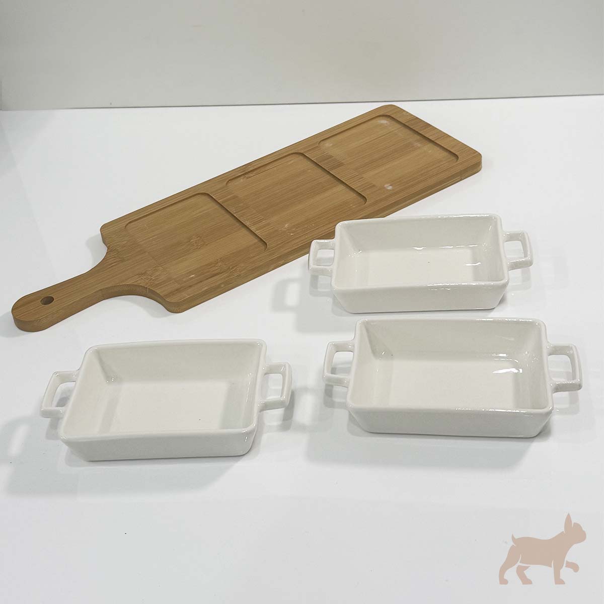 Juego de 3 salseras porcelana con base