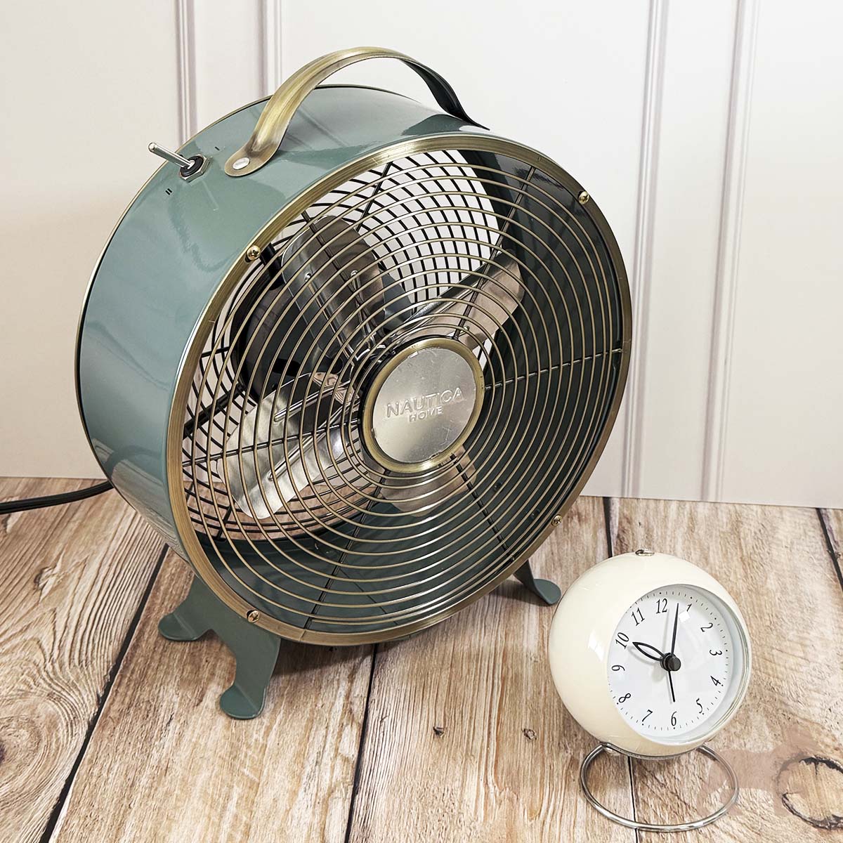 Ventilador de diseño Vintage color verde